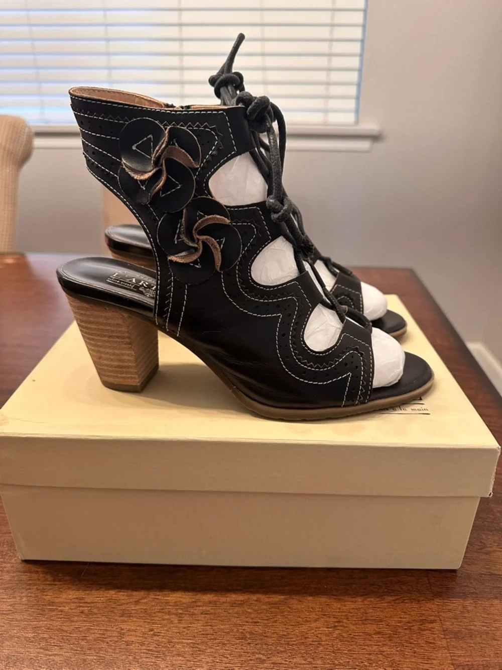 L’artiste Genuine Leather Alejandra Shoes in Box with Dust Bag size 9 / 40 - Picture 4 of 12